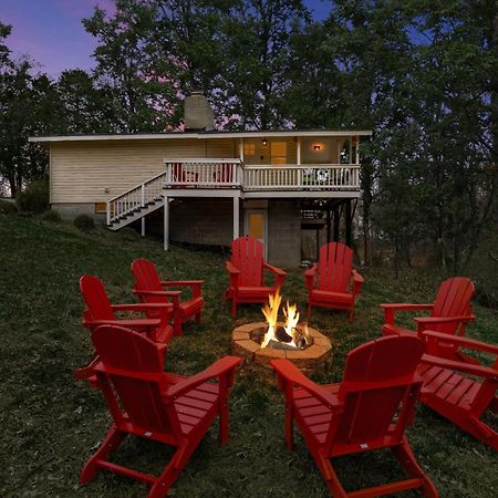 Harpers Ferry Cabin Hot Tub, Deck, Fire Pit, Wifi Екстер'єр фото