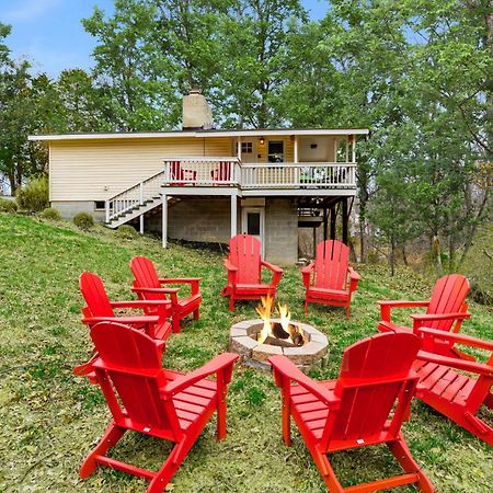 Harpers Ferry Cabin Hot Tub, Deck, Fire Pit, Wifi Екстер'єр фото