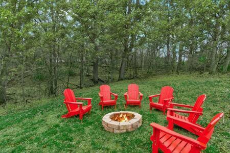 Harpers Ferry Cabin Hot Tub, Deck, Fire Pit, Wifi Екстер'єр фото