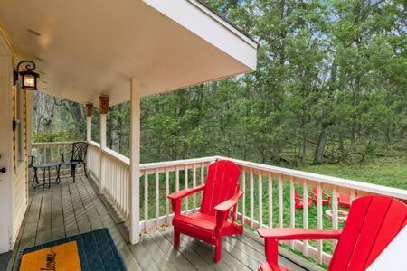 Harpers Ferry Cabin Hot Tub, Deck, Fire Pit, Wifi Екстер'єр фото